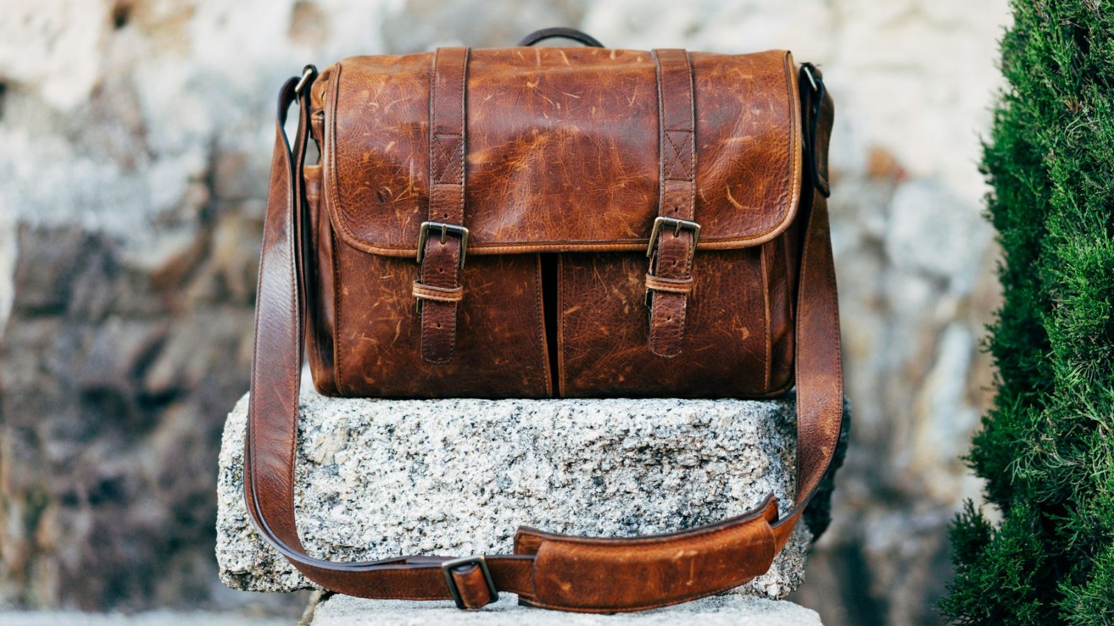 Nettoyer un sac en cuir sans l&rsquo;abîmer : la méthode pas à pas